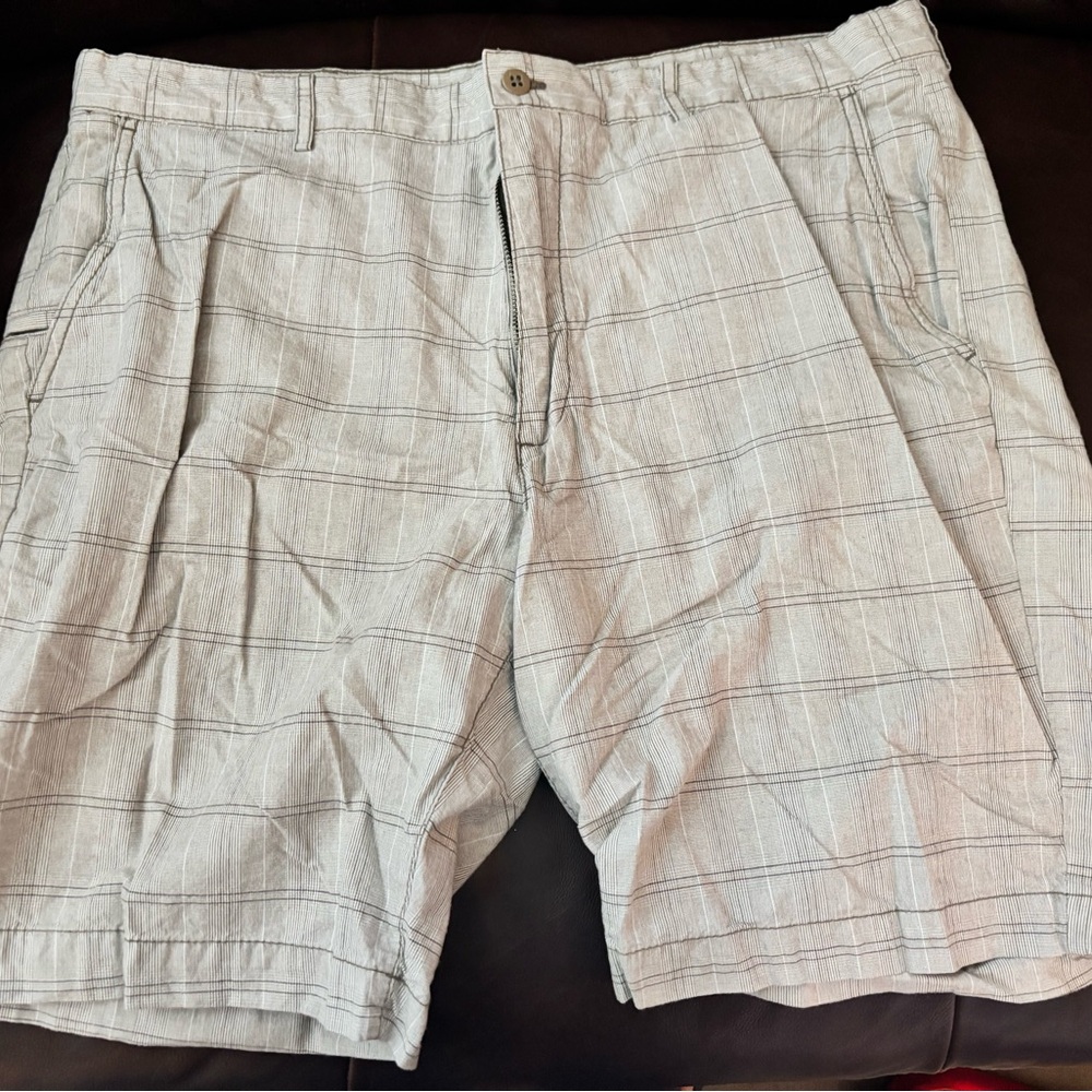 Daniel Cremieux Gray Flat Front Shorts